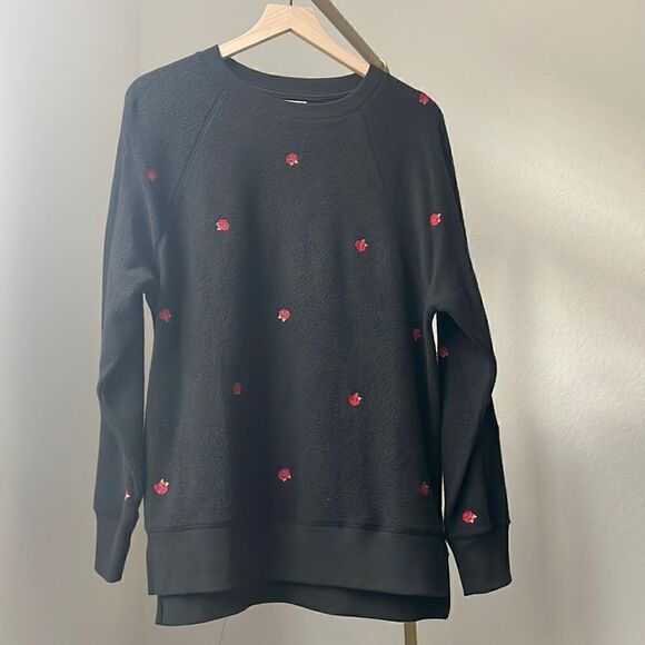 Victoria’s Secret PINK Oversized Black Embroidered Rose Sweater - Picture 1 of 6